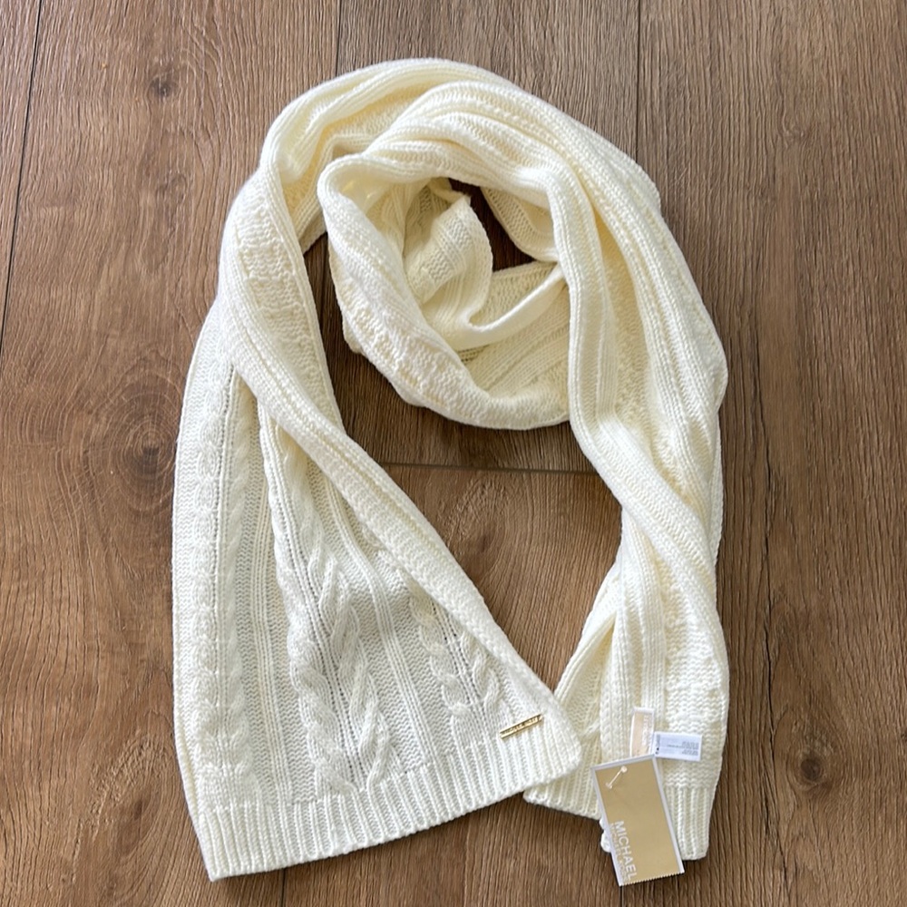 NWT Micheal Kors Cream Knit Scarf